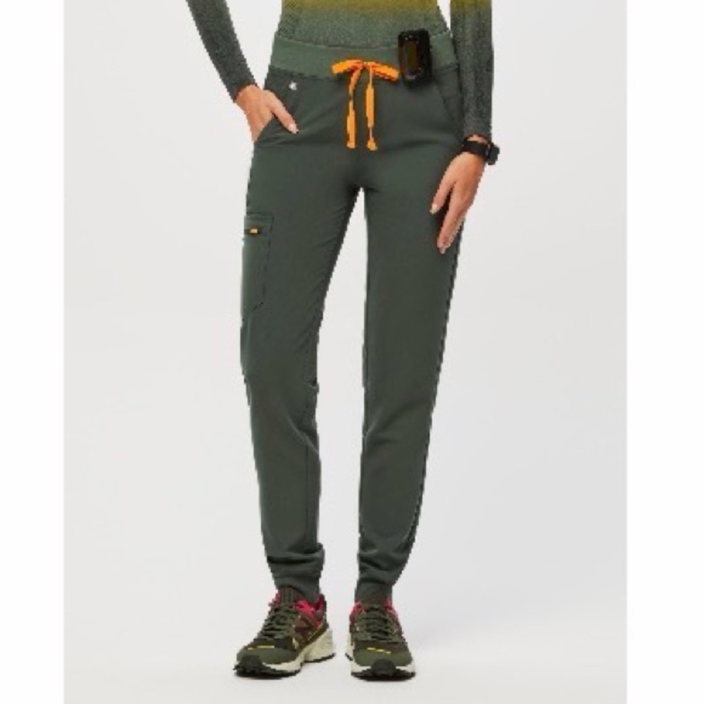 Figs  zamora jogger Pants size small